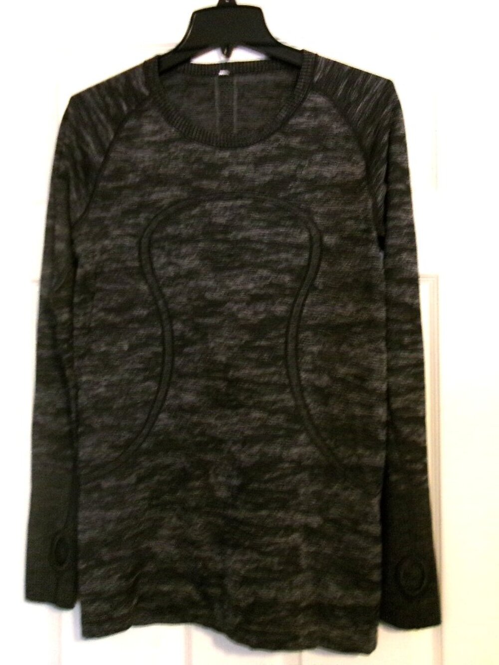 LULULEMON "The Sweat Life" Black & Gray Long Sleeve top Size 10